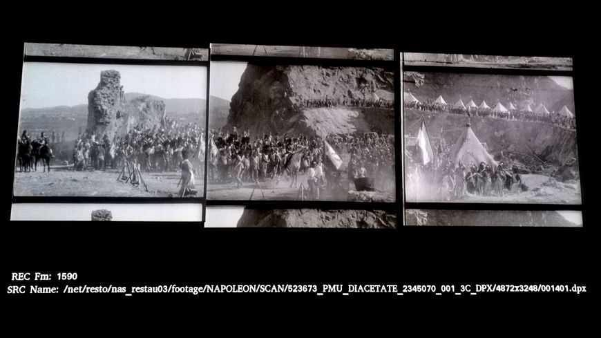 Image du triptyque final du "Napoléon" d'Abel Gance, 1927. Une restauration de la Cinémathèque française avec les laboratoires Eclair sous la direction de Georges Mourier