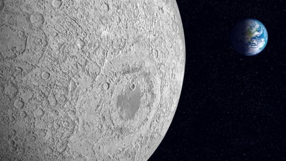 La lune au premier plan. ©Getty - QAI Publishing/Universal Images Group via Getty Images