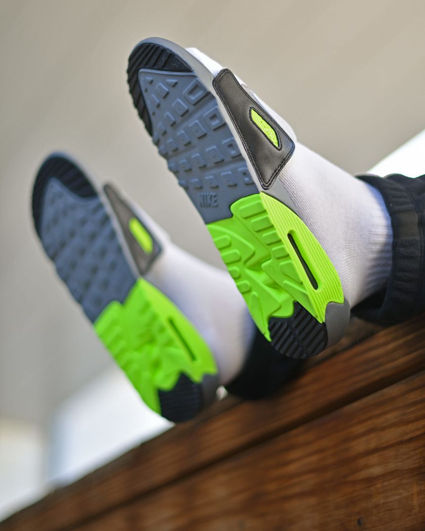 Nike Air Max 90 Slide Volt