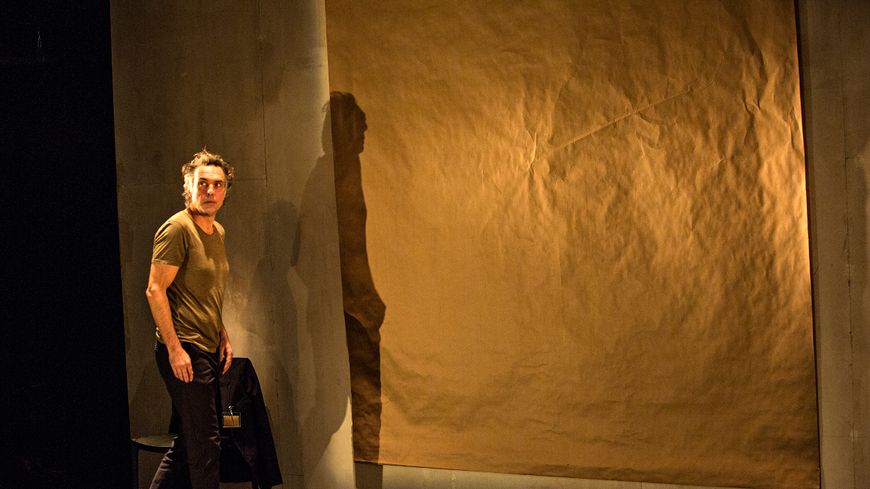 Nicolas Bouchaud dans "Maîtres anciens-Comédie" au Théâtre de la Bastille, 2020