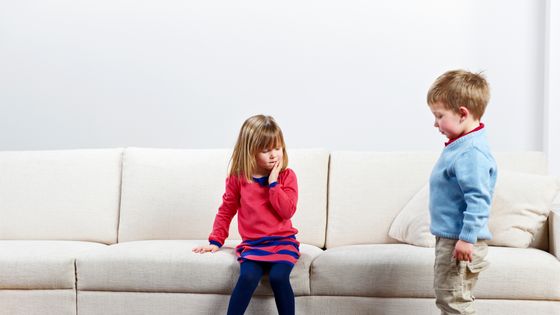 Prendre le mal à la racine : comment déconstruire les stéréotypes de genre chez les enfants ? ©Getty - Frank and Helena