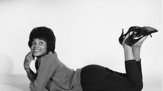 Little Eva, première interprète de "The Loco-Motion", était la baby-sitter du couple Gerry Goffin et Carole King, respectivement auteur et compositrice du tube ©Getty - Gilles Petard / Redferns