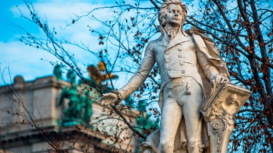 Statue de Mozart au Burggarten à Vienne - Getty
