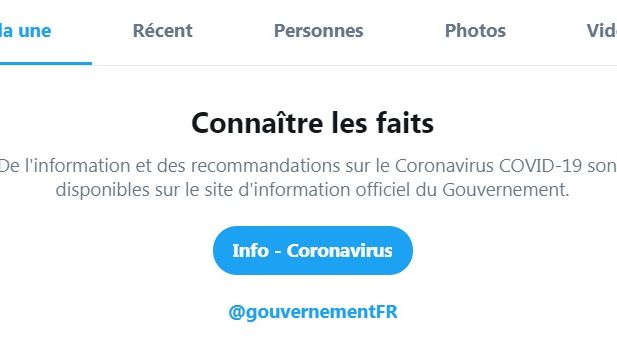Résultat d'une recherche sur le Covid-19 ou coronavirus sur Twitter. Un bandeau et lien "Connaître les faits" avec de l'information officielle ou certifiée est mis en avant.