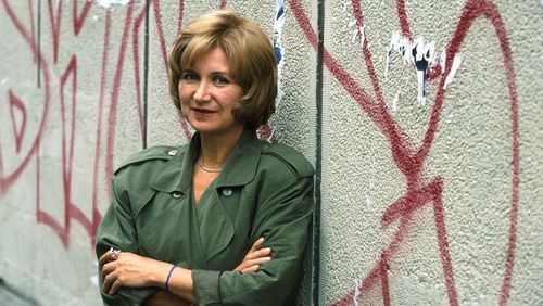 Épisode 3 : Lidia Jorge : "La Couverture du soldat était un livre qui convenait à mon âme, c’est un livre discret qui n’est pas destiné à être populaire"