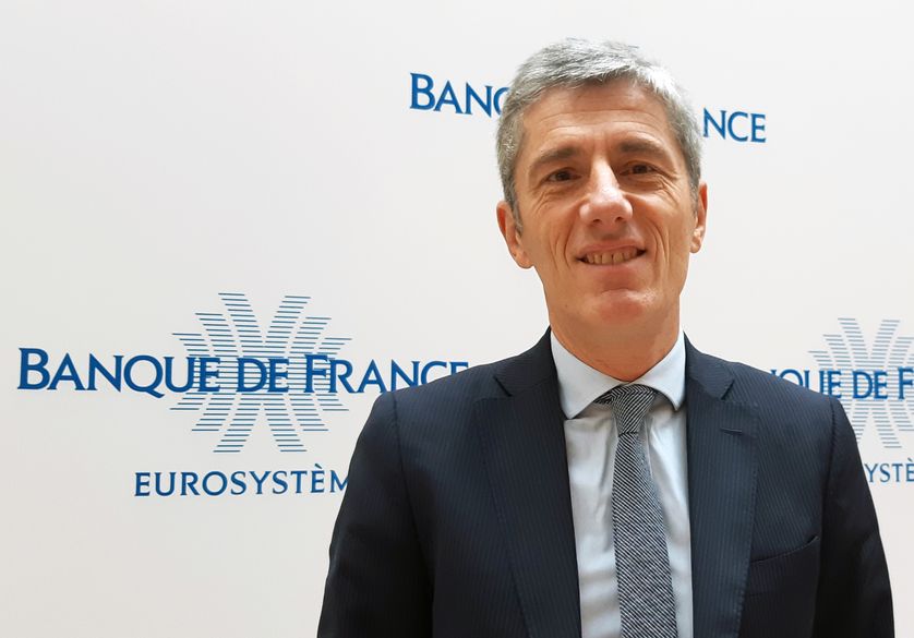Christophe Baud-Berthier, directeur des activités fiduciaires de la Banque de France. Fiducie de "confiance", car si un billet de 20euros vaut 20 euros, c'est parce que vous avez confiance en sa valeur (car en vrai il ne vaut pas 20 euros)