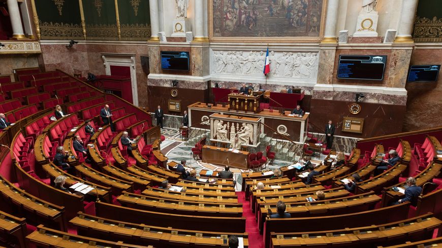 L'amendement de deux députés LR permettant le traçage numérique a été rejeté lors du vote de la loi d'urgence sanitaire le 24 mars dernier