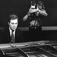 Le pianiste Aldo Ciccolini aux « Beaux dimanches » à Radio-Canada, en 1979