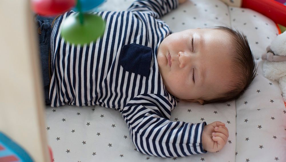 La Haute Autorite De Sante Recommande De Faire Dormir Les Bebes Sur Le Dos