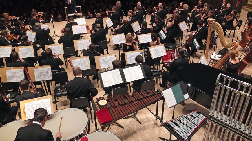 Yuri Temirkanov dirige l'Orchestre Philharmonique de Saint-Pétersbourg dans "La Légende de la ville invisible de Kitège" au Carnegie Hall en 2014