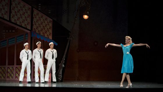 À voir sur le site de l'Opéra de Paris cette semaine : un programme hommage au chorégraphe Jerome Robbins ©AFP - Geoffroy Van der Hasselt