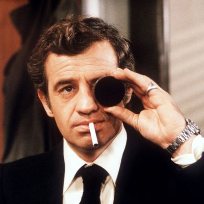 Jean-Paul Belmondo sur le tournage de "Peur sur la Ville" d'Henri Verneuil en 1975.