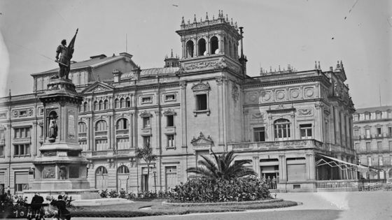 Théâtre Victor Eugène, à San Sebastian. Photo de presse / Agence Rol - BnF-Gallica