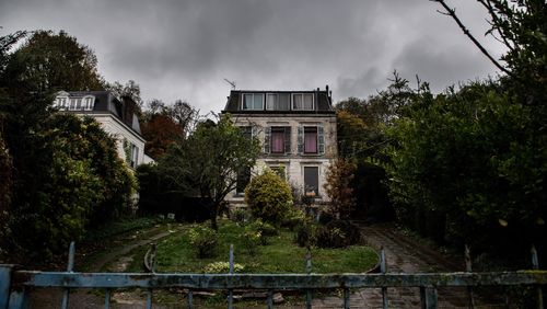Épisode 8 : Louis-Ferdinand Céline : "Voyage au bout de la nuit a fait tellement de bruit que ça m’a nuit pour la médecine, alors j’ai été obligé de travailler dans la littérature"