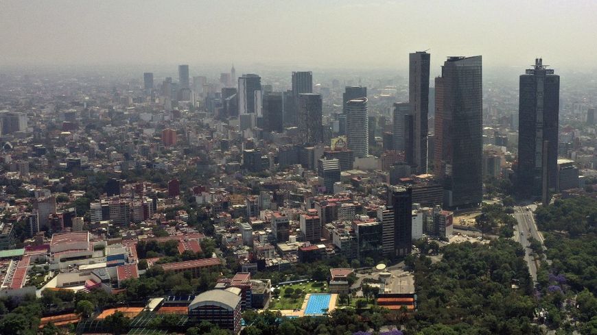 A Mexico, l'une des villes les plus polluées du monde, l'air semble redevenir respirable