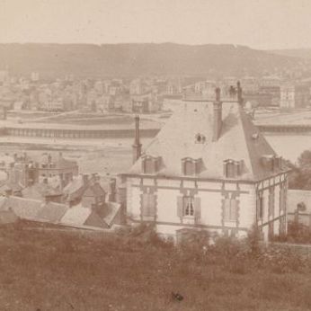Vue de Deauville depuis les hauteurs de Trouville en 1930, par Mieusement photographe à Blois. Don Dadvisard 1930
