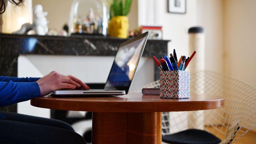 Le télétravail, organisé dans l'urgence à cause de la situation, est une source de stress pour de nombreux salariés