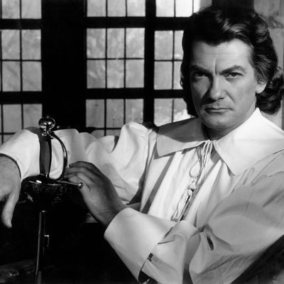 Jean Marais dans "Le Capitaine Fracasse"