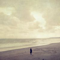 "L'été chantait et ton cœur nageait loin de lui. Je baisais ton courage, entendais ton désarroi." Vers extraits du poème "Fastes", de René Char (1947)