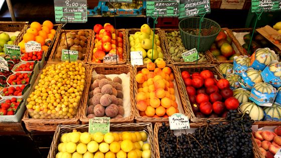 Etal de fruits produits en France ©Getty - Fotostudio de Oude School