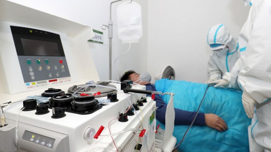 Des dons de plasma ont eu lieu en Chine, chez des patients guéris du Covid-19