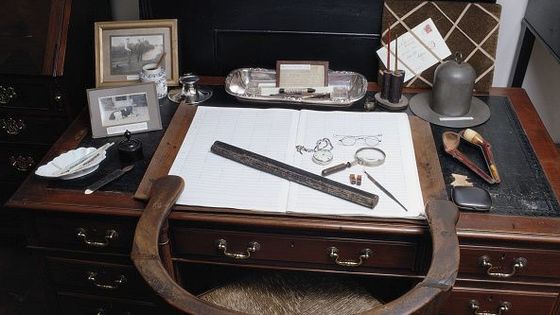 Bureau d'Edward Elgar exposées au musée Elgar Birthplace Cottage, Worcester ©Getty - RDImages/Epics