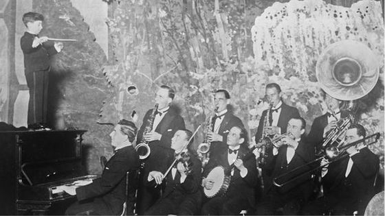 Sidney Célar, 6 ans, et son orchestre (Agence Rol) 1926, © BnF-Gallica
