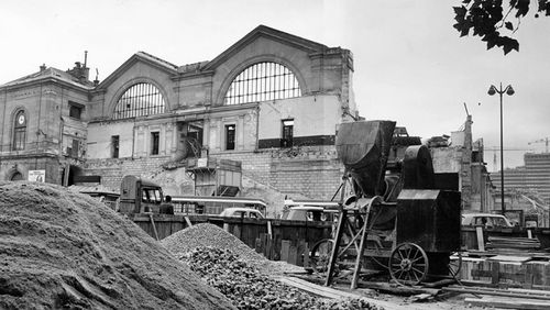 La Nuit des Gares (5/17) : Une Parisienne à la gare Montparnasse : "Je regrette l’autre gare. Cette gare-là me déplaît et du reste, les employés disent que c’est l’hôtel des courants d’air"