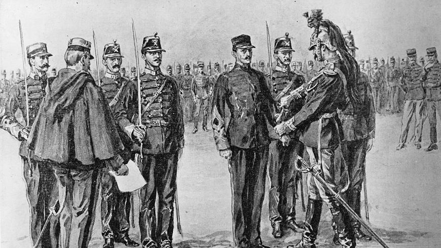 Le capitaine Dreyfus perdant ses insignes militaires
