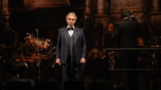 Dimanche prochain à 19h aura lieu au Duomo de Milan un concert d'Andrea Bocelli, en direct sur la page Youtube du ténor ©Getty - Michael Loccisano