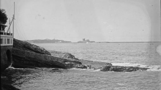 Saint-Jean-de-Luz : la côte et le fort de Socoa - 1925. Photo: Agence Rol - Auteur : BnF-Gallica