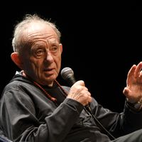 Le cinéaste Frederick Wiseman lors d'une conférence à la Rochelle, pour le Festival International du Film, en juillet 2016