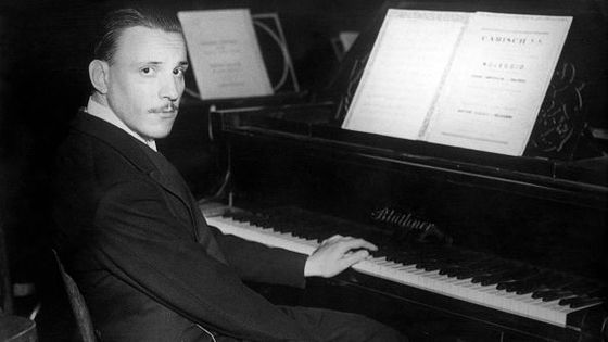 Portrait du pianiste Arturo Benedetti Michelangeli ©Getty - Keystone-France/Gamma-Rapho