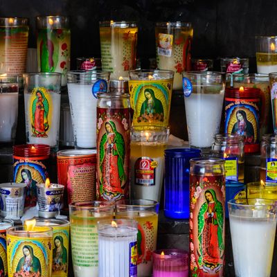 Vierge et bougies