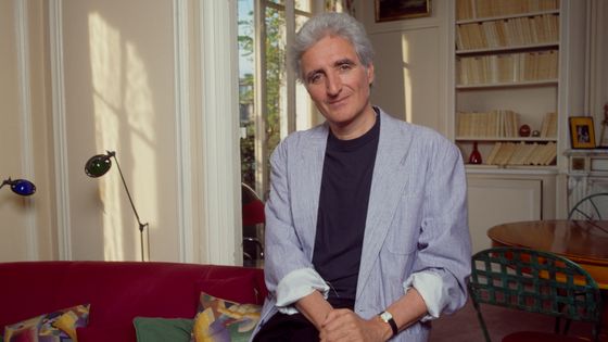 Portrait de Jean-Loup Dabadie chez lui en mai 1993 ©Getty - Louis Monier/Gamma-Rapho