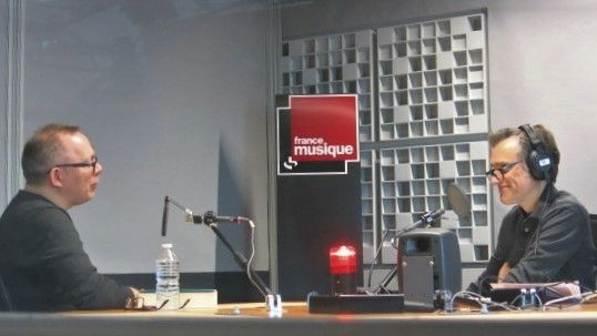 France Musique, studio 361... Le pianiste Jean-Pierre Collot & Le producteur Philippe Venturini (g. à d.) ©Radio France - Annick Haumier / RF