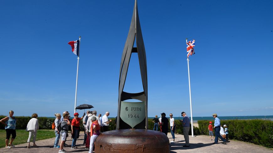 "La flamme", monument commémorant le commando Kieffer, à Ouistreham.