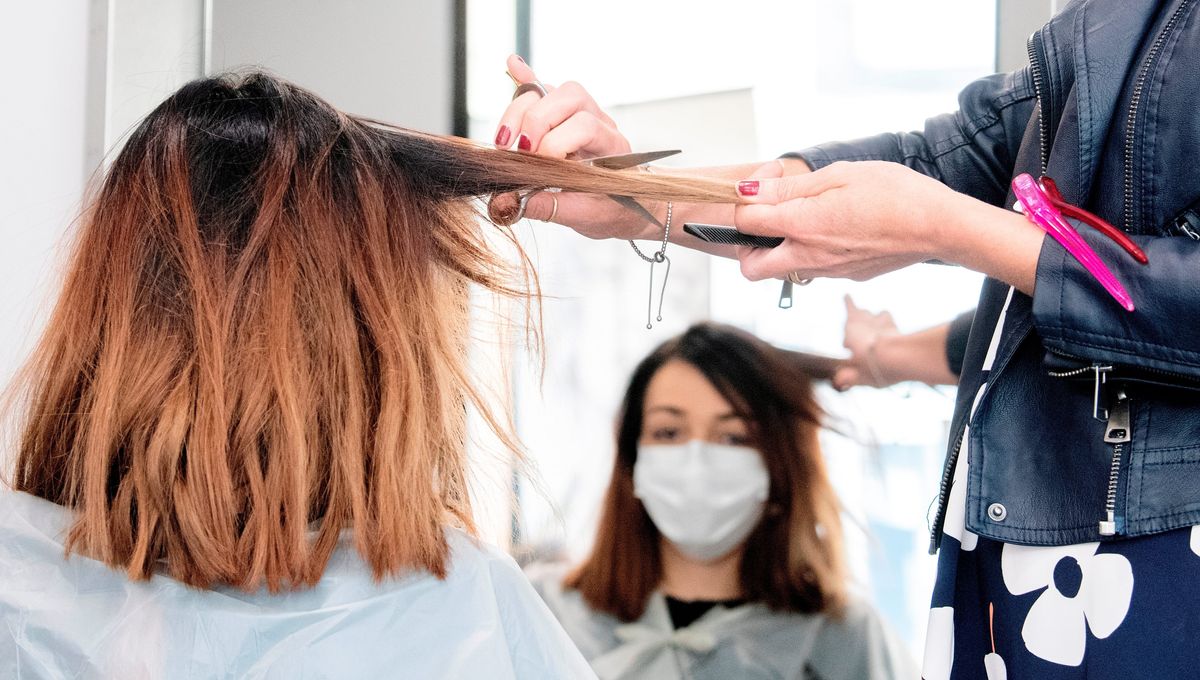 Deconfinement Coiffeur Laverie Cordonnier Ils Battent Le Rappel Des Clients
