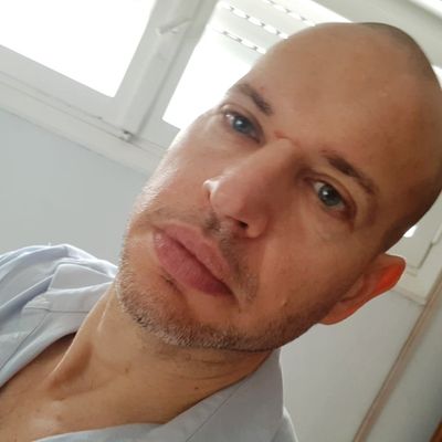 Autoportrait. Tel-Aviv, 24 avril 2020.