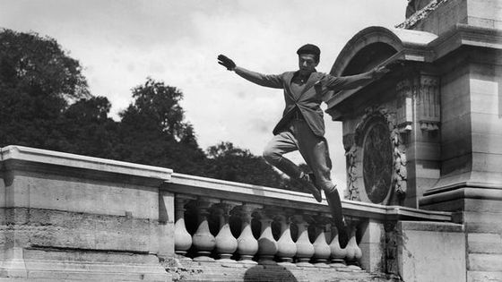 Serge Lifar Place de la Concorde en 1937 ©Getty - Keystone-France/Gamma-Keystone
