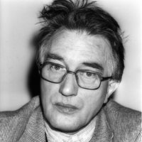 Portrait du psychiatre Jean Oury fondateur de la Clinique La Borde en 1980.