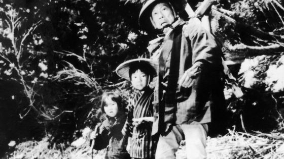 Sumiko Sakamoto, Ken Ogata et Shoichi Ozawa dans La Ballade de Narayama, de Shoei Imamura (1983) ©Getty - Universal History Archive/Universal Images Group
