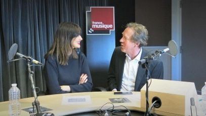 France Musique, studio 131... Helena Noguerra, actrice- chanteuse & le producteur Benoît Duteurtre ©Radio France - Annick Haumier / RF