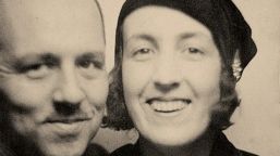 1929, célèbre photomaton des Noailles à Barcelone (Espagne)