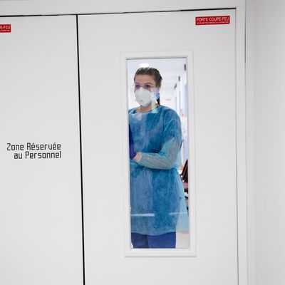 Personnel de santé dans la zone Covid-19