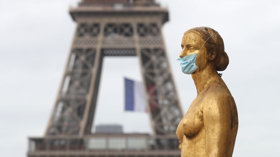 Un masque et ça repart ? ©AFP - Ludovic MARIN