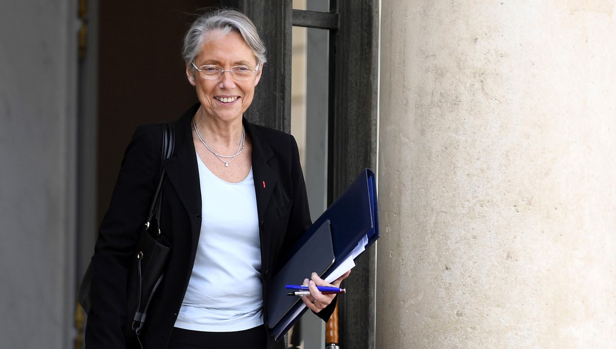 Elisabeth Borne A T Elle Des Enfants Élisabeth Borne : "On n'invite pas les Français à envisager des