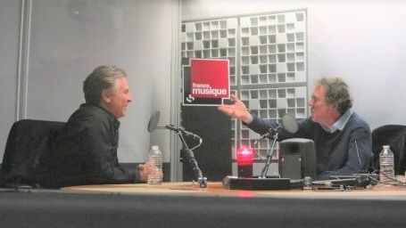 France Musique, studio 361... Roberto Alagna, ténor & Benoît Duteurtre, producteur (g. à d.)
