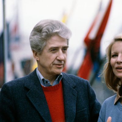 Alain Resnais et Nicole Garcia lors de la présentation de "Mon oncle d'Amérique" au Festival de Cannes en mai 1980.