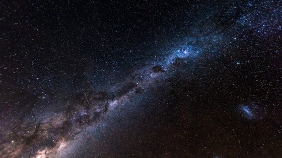"Quelque part dans l’immensité de l’univers, à la périphérie d’une galaxie appelée la Voie Lactée, près de l’étoile Soleil, sur la troisième planète de son système, la Terre, tu vas naître" ©Getty